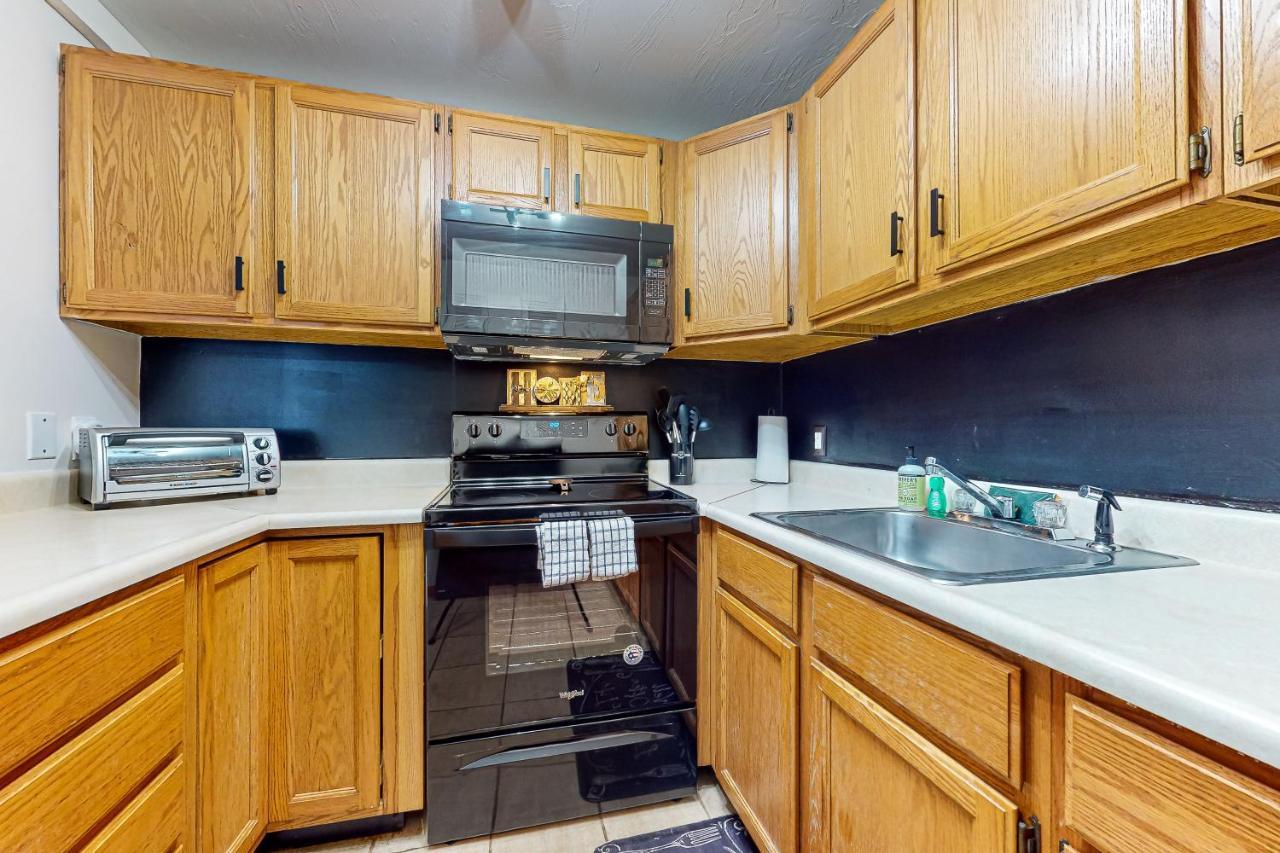 Lakeside Delight, Unit 423 ラコニア エクステリア 写真