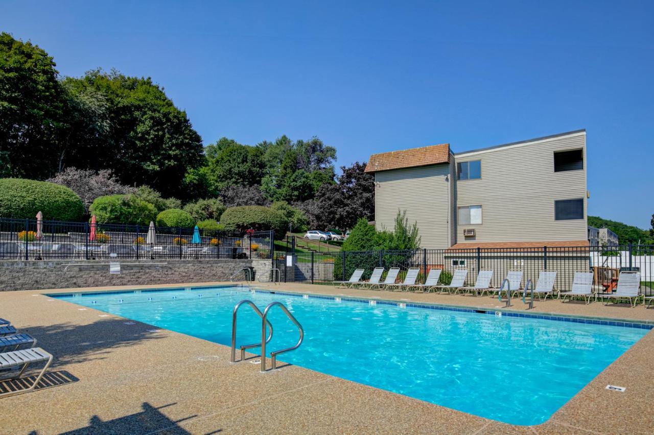 Lakeside Delight, Unit 423 ラコニア エクステリア 写真